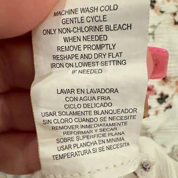 Mason & Belle Floral Sleeveless Top Lace Accents - Picture 7 of 7